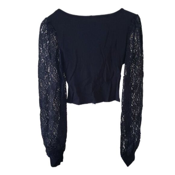 New Clarisbelle Black Slim Fit Puff Lace Sleeve Crop Top - Picture 3 of 4